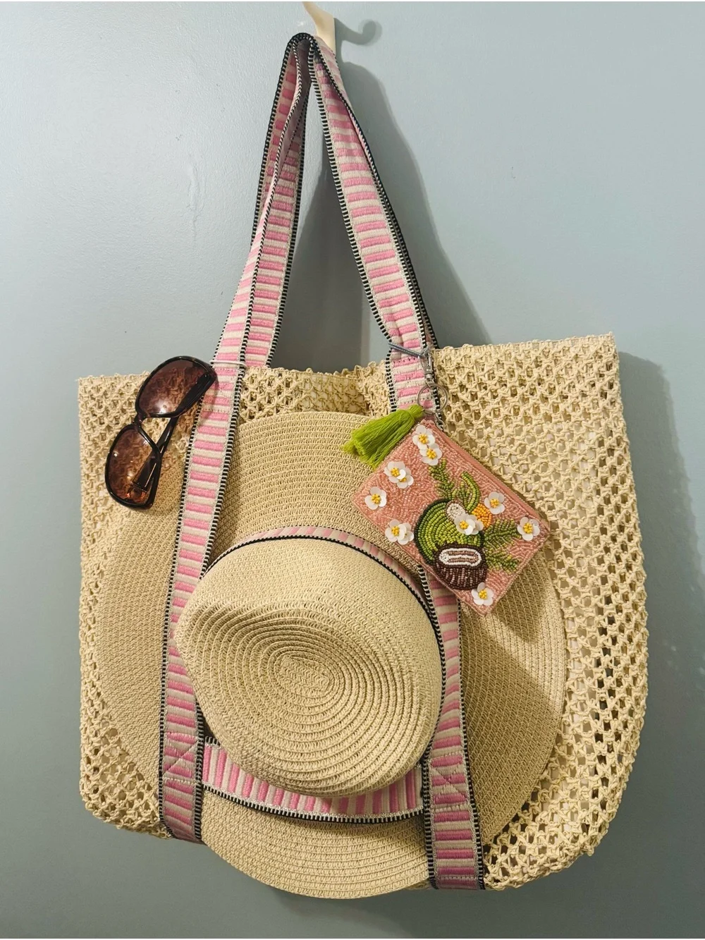 Sol And Mer Beaded Piña Colada Pouch Coin Purse Wallet